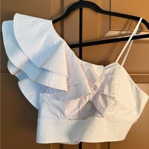 Frame & Partners Elegant White Ruffled One-Shoulder Crop Top